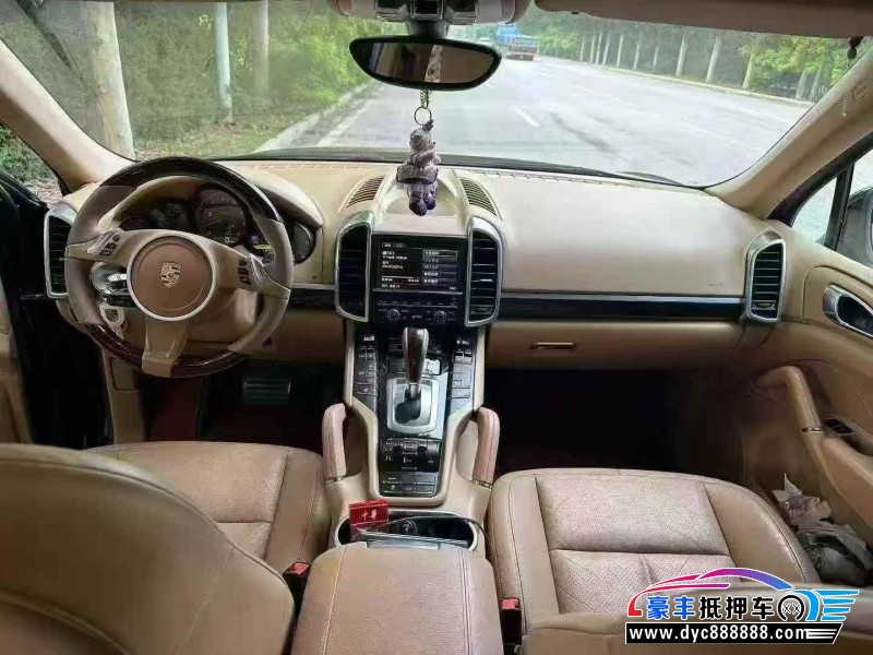 13年保时捷卡宴SUV抵押车出售