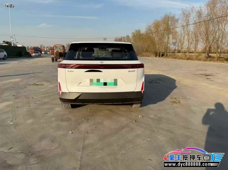 25年启辰大V轿车抵押车出售