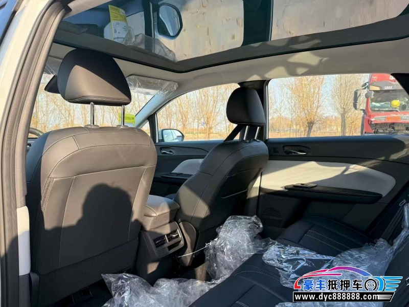 25年启辰大V轿车抵押车出售