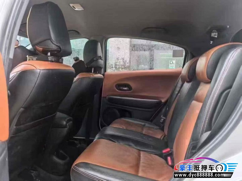 16年本田XRV轿车抵押车出售