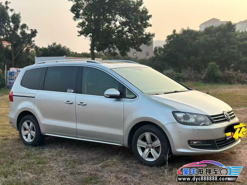 13年大众夏朗轿车抵押车出售