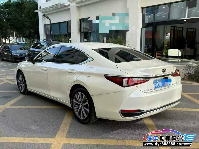 21年雷克萨斯ES轿车抵押车出售