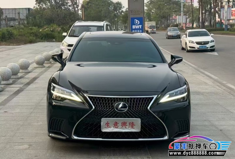 抵押车出售23年雷克萨斯LS轿车