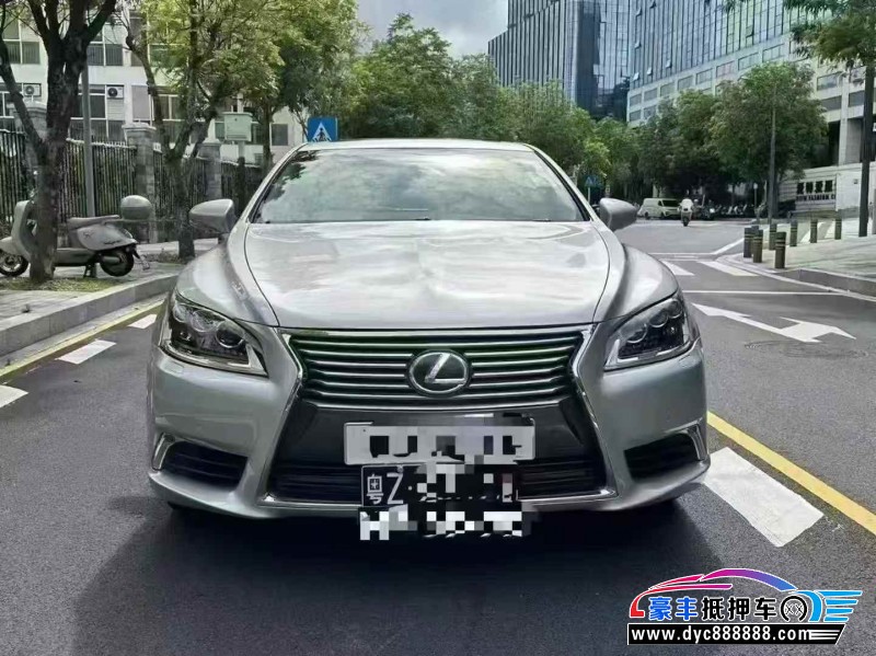 抵押车出售16年雷克萨斯LS轿车