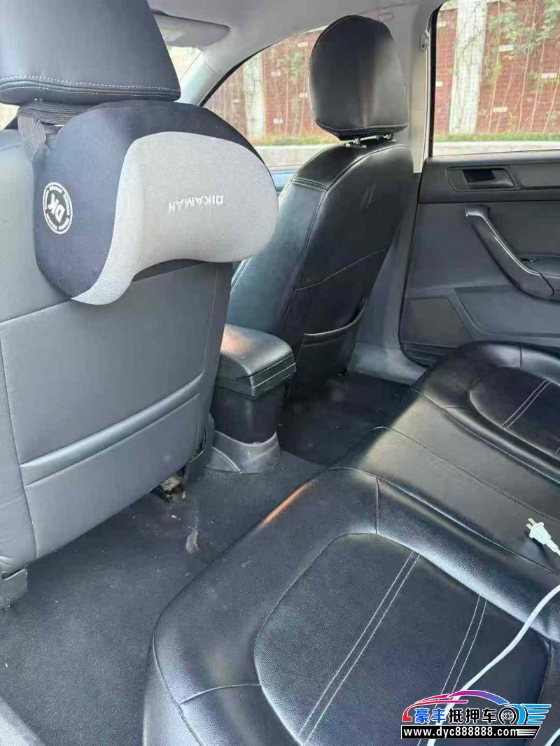 18年大众桑塔纳轿车抵押车出售