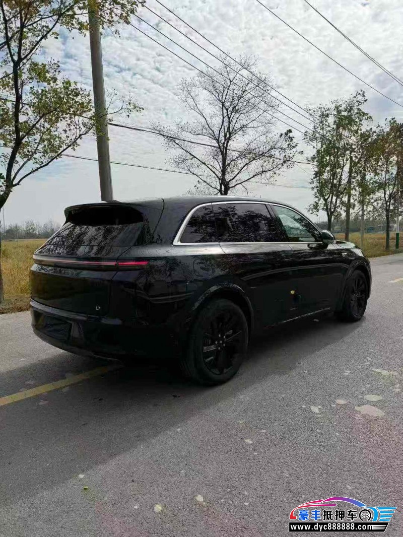 23年理想L7轿车抵押车出售