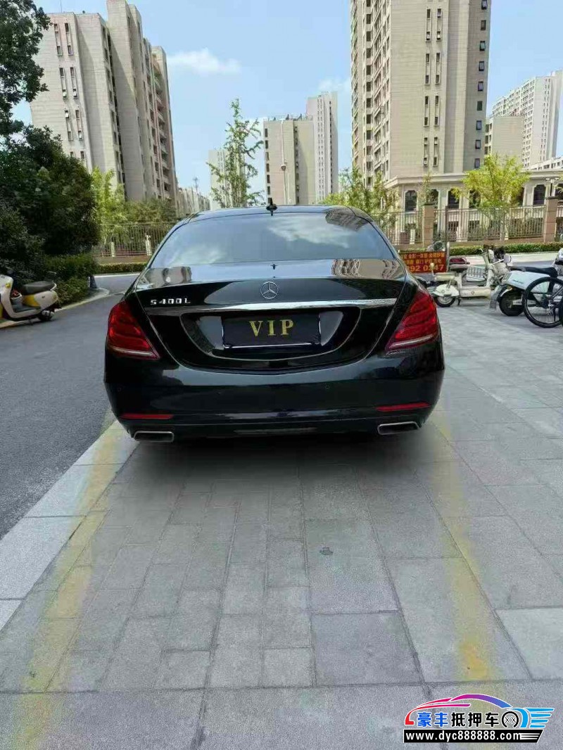 16年奔驰S轿车抵押车出售