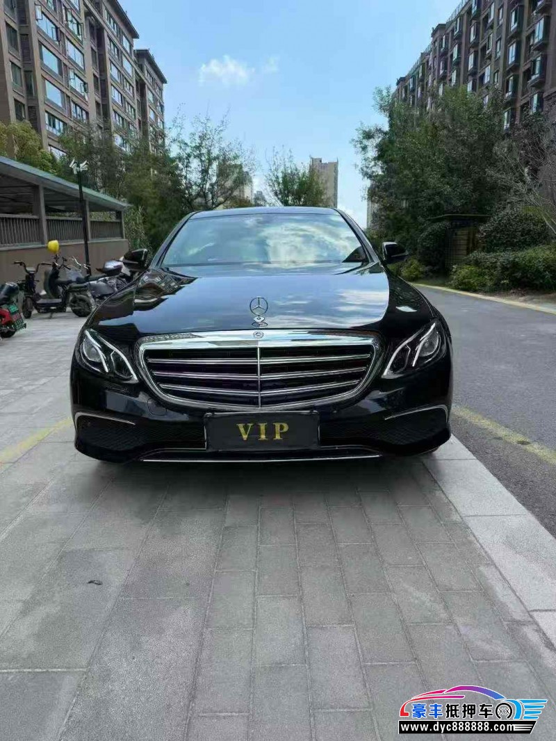 19年奔驰E轿车抵押车出售