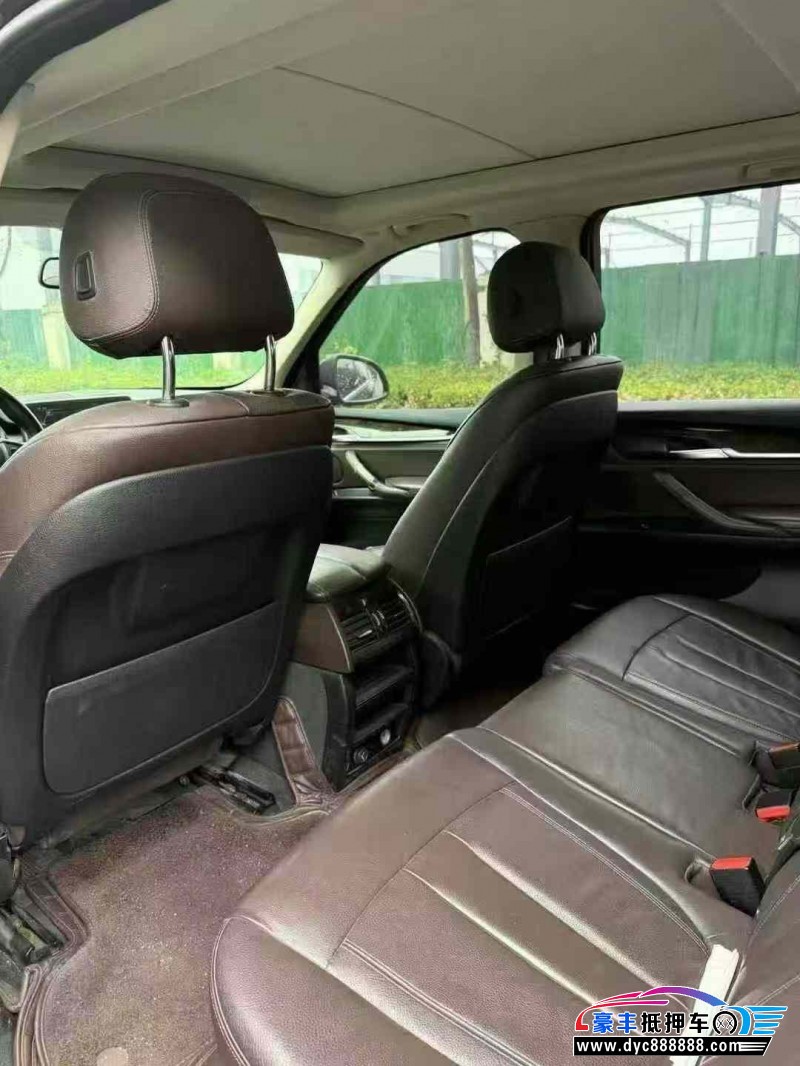 15年宝马5系轿车抵押车出售