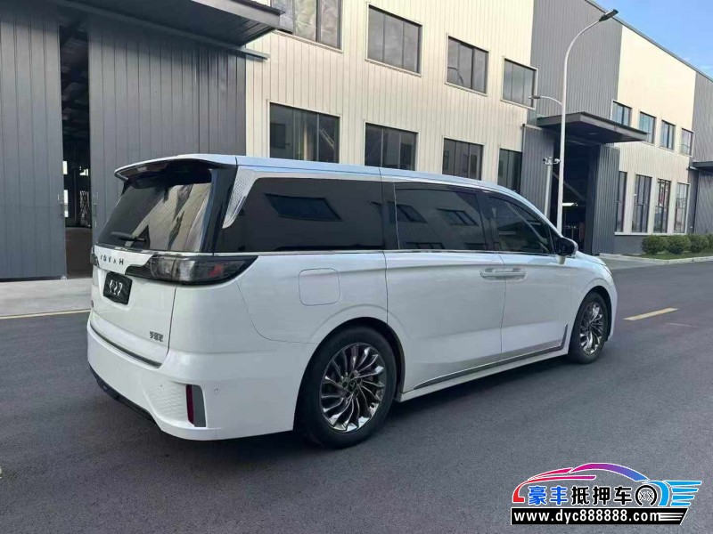 23年岚图梦想家轿车抵押车出售