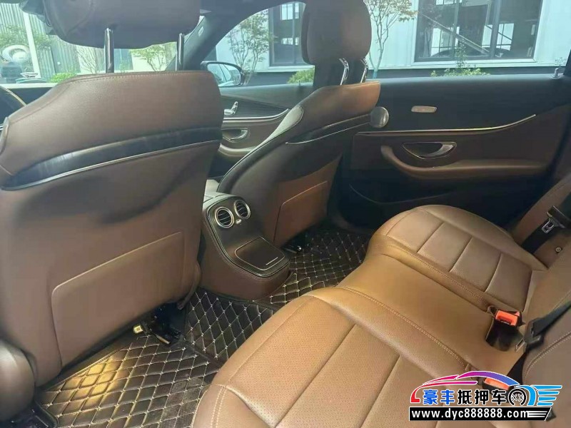 21年奔驰E轿车抵押车出售