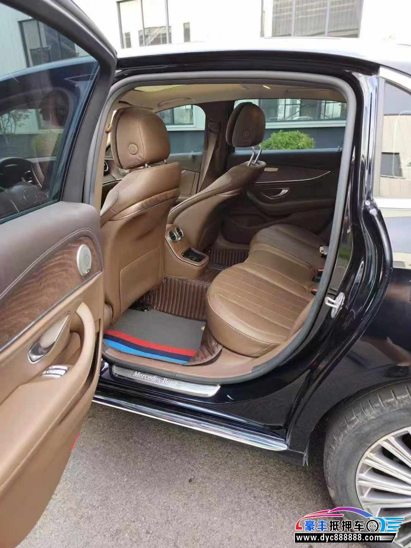 22年奔驰E轿车抵押车出售