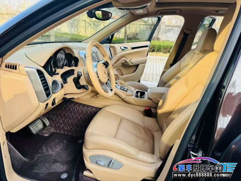 17年保时捷卡宴轿车抵押车出售