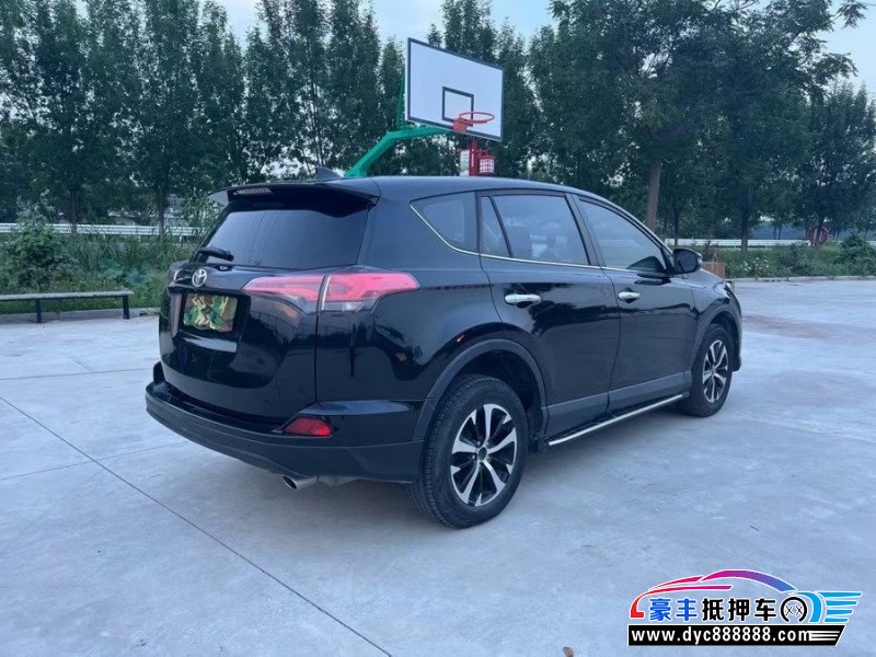 19年丰田RAV4轿车抵押车出售