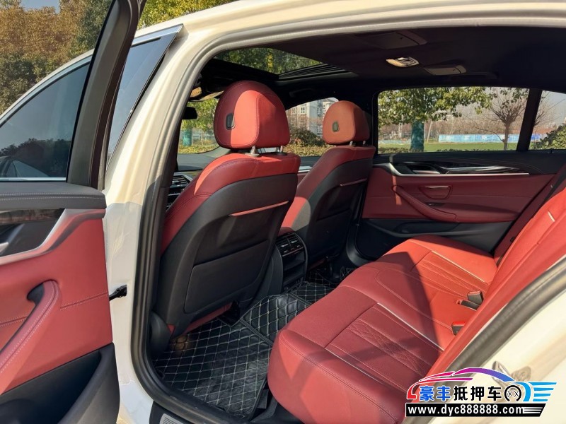 21年宝马5系轿车抵押车出售