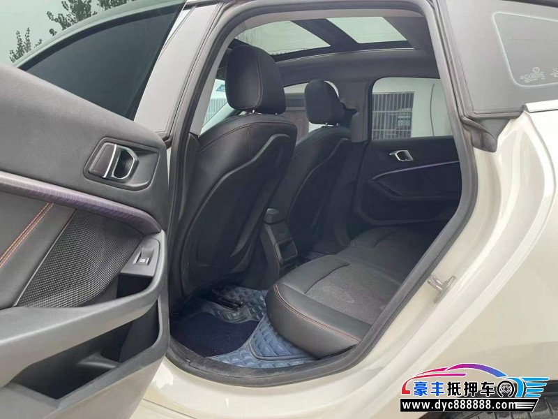 23年宝马2系轿车抵押车出售