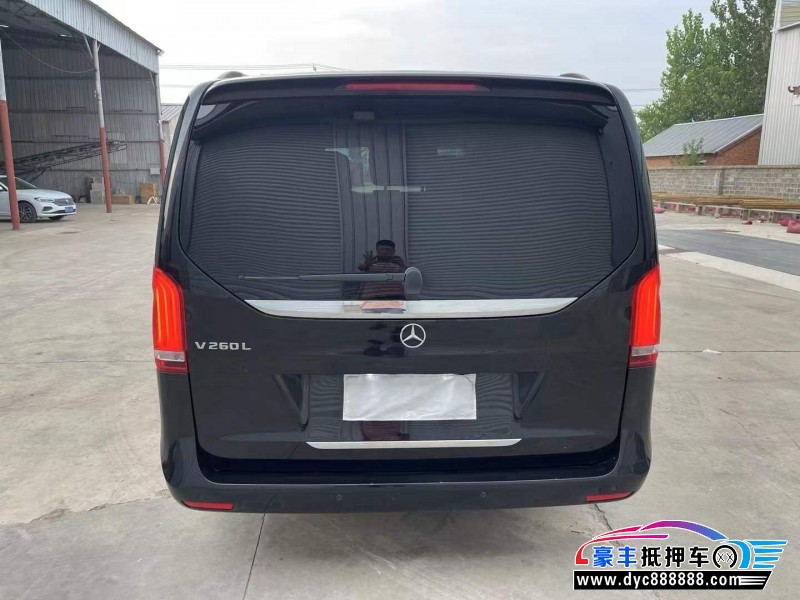 19年奔驰V轿车抵押车出售