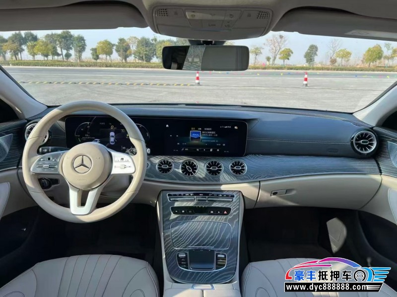 21年奔驰CLS轿车抵押车出售