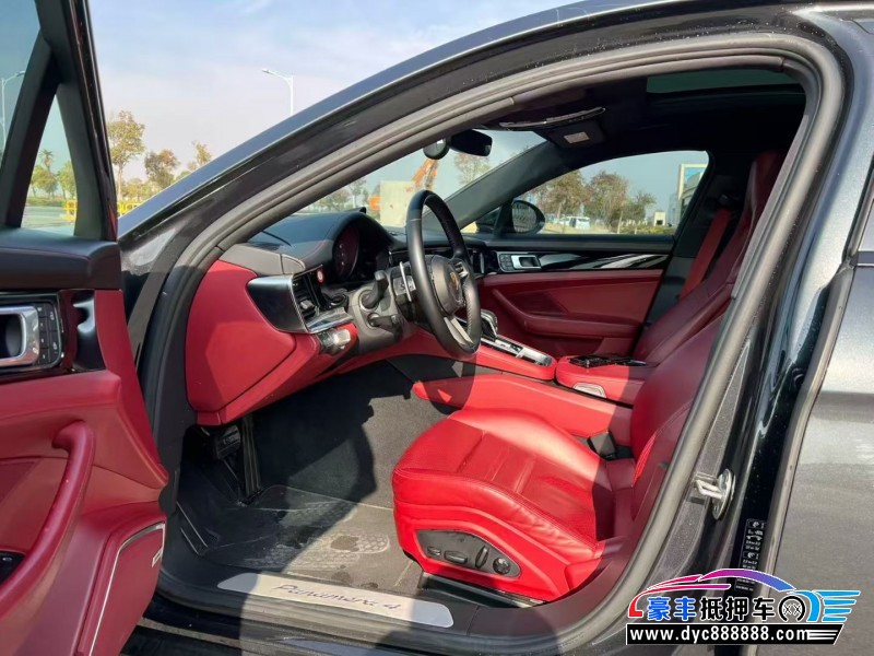 22年保时捷帕纳梅拉轿车抵押车出售