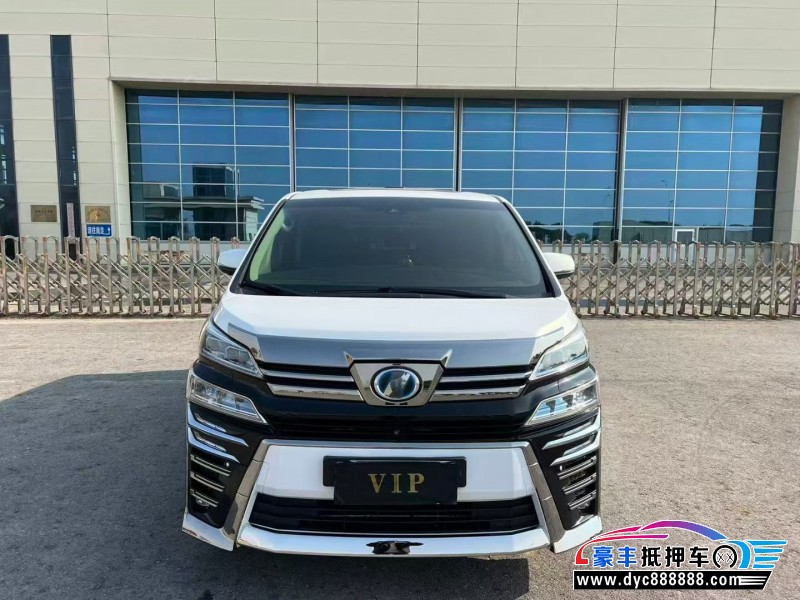 抵押车出售20年丰田埃尔法轿车