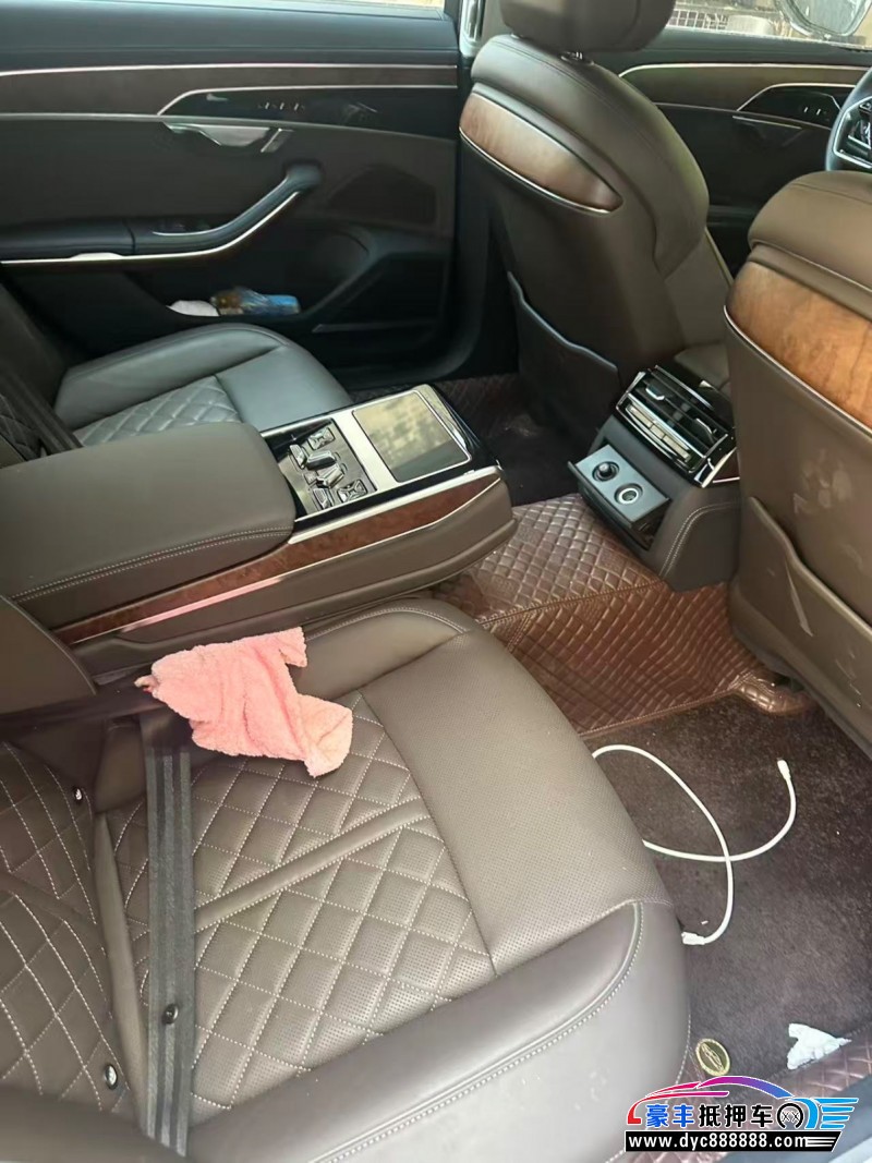 24年奥迪A8轿车抵押车出售