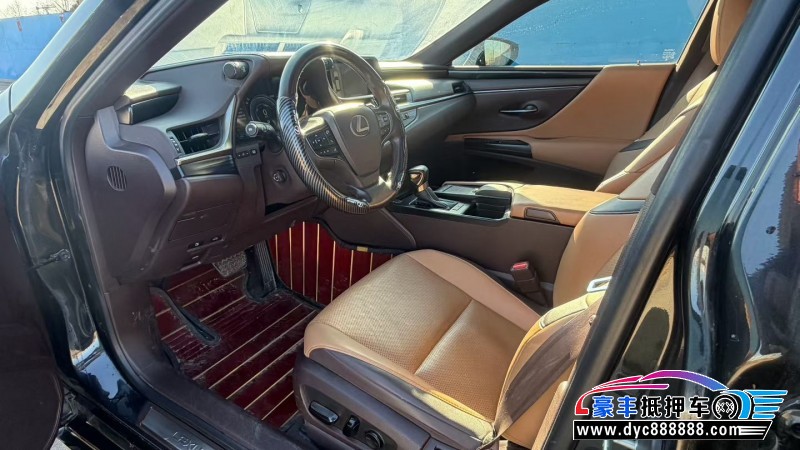 21年雷克萨斯ES轿车抵押车出售