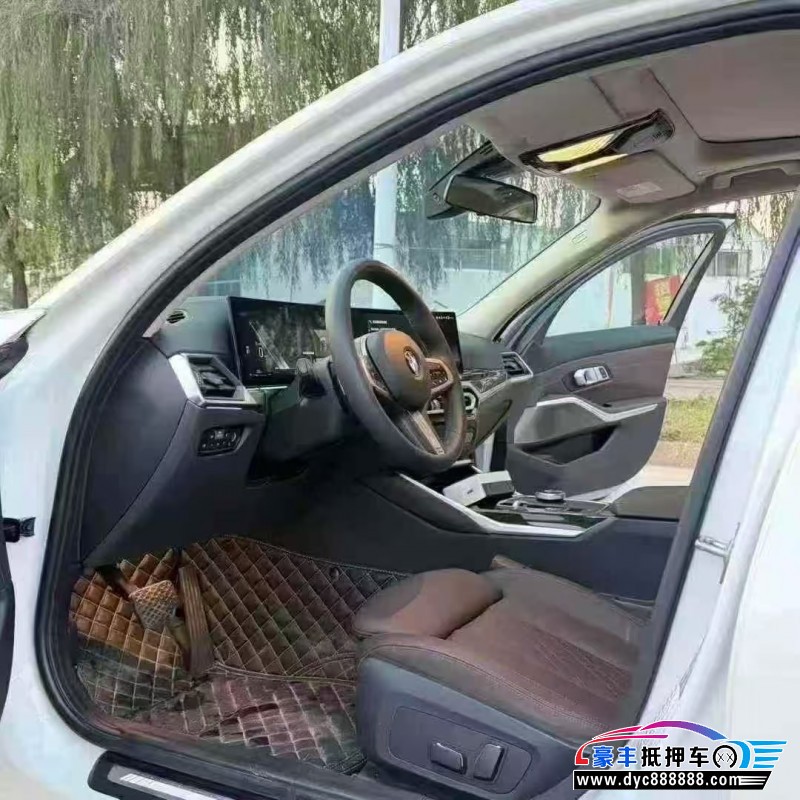 24年宝马3系轿车抵押车出售