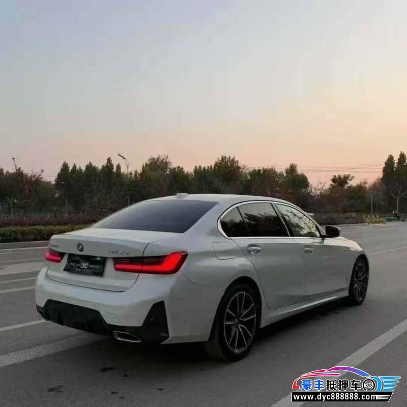 24年宝马3系轿车抵押车出售