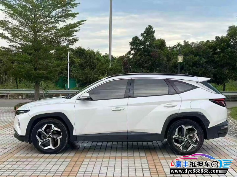 22年现代途胜轿车抵押车出售