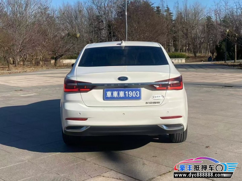 21年福特福睿斯轿车抵押车出售