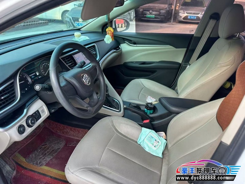 20年别克英朗轿车抵押车出售