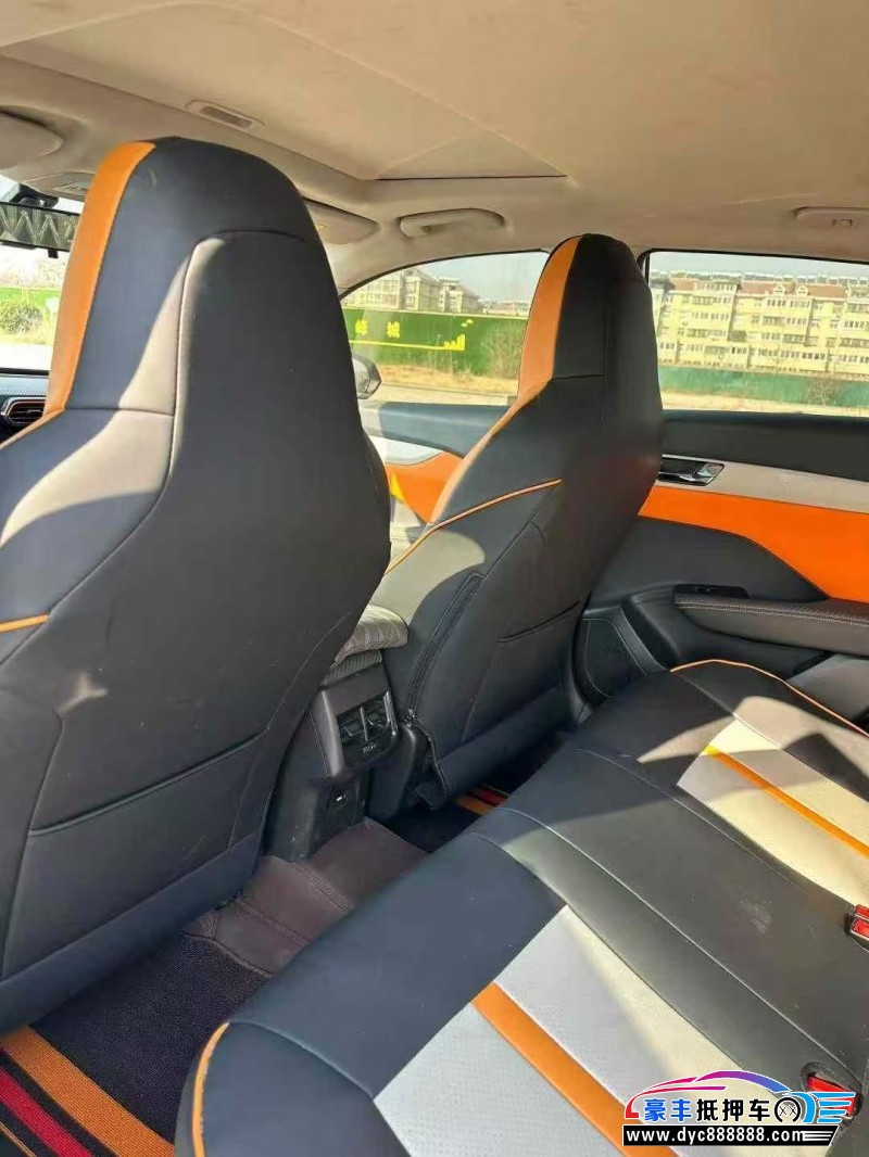 22年东风风神奕炫轿车抵押车出售