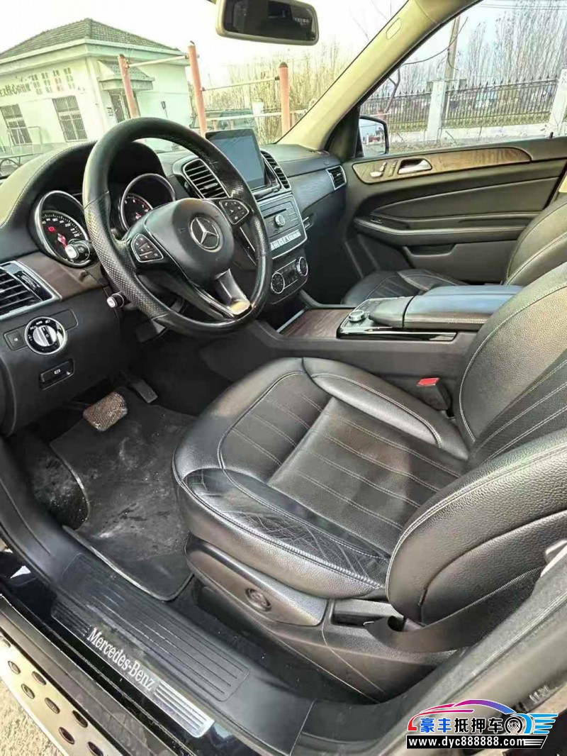 18年奔驰GLE轿车抵押车出售