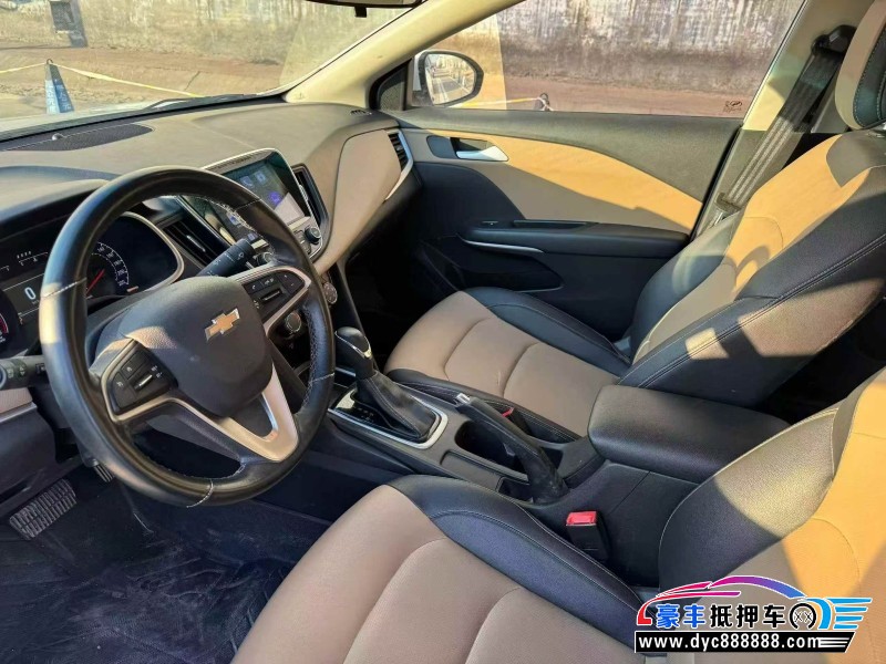 21年雪佛兰科鲁泽轿车抵押车出售