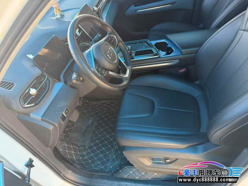 24年奔腾T90轿车抵押车出售