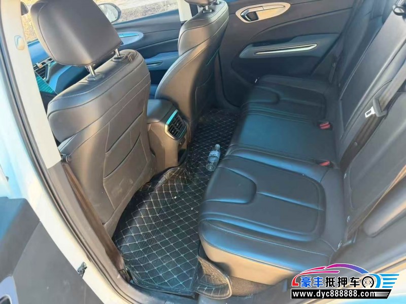 24年奔腾T90轿车抵押车出售