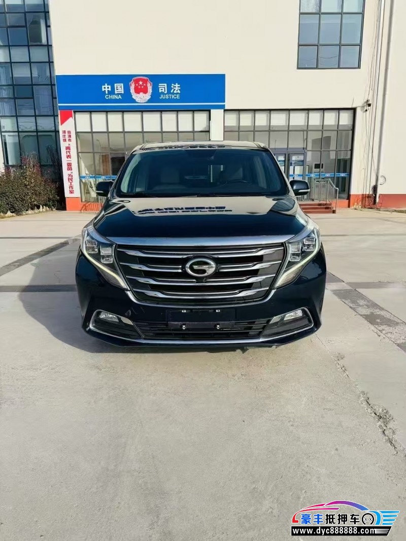 抵押车出售18年传祺GM8轿车