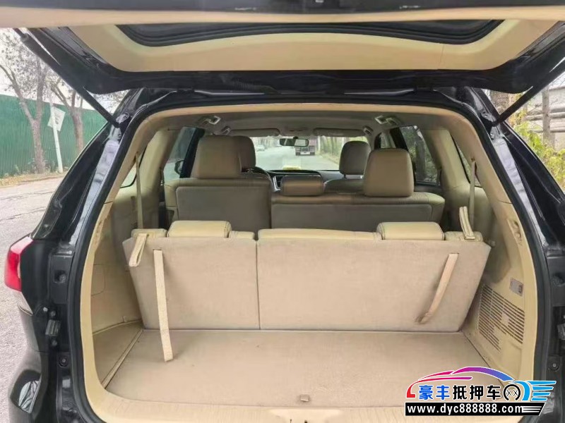 19年丰田汉兰达轿车抵押车出售