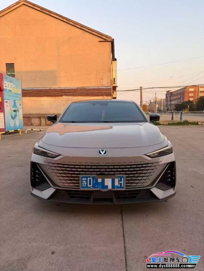 24年长安长安UNI轿车抵押车出售