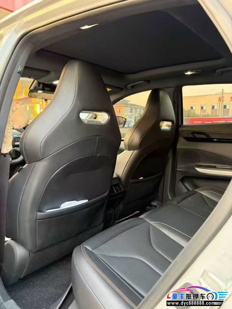 24年长安长安UNI轿车抵押车出售