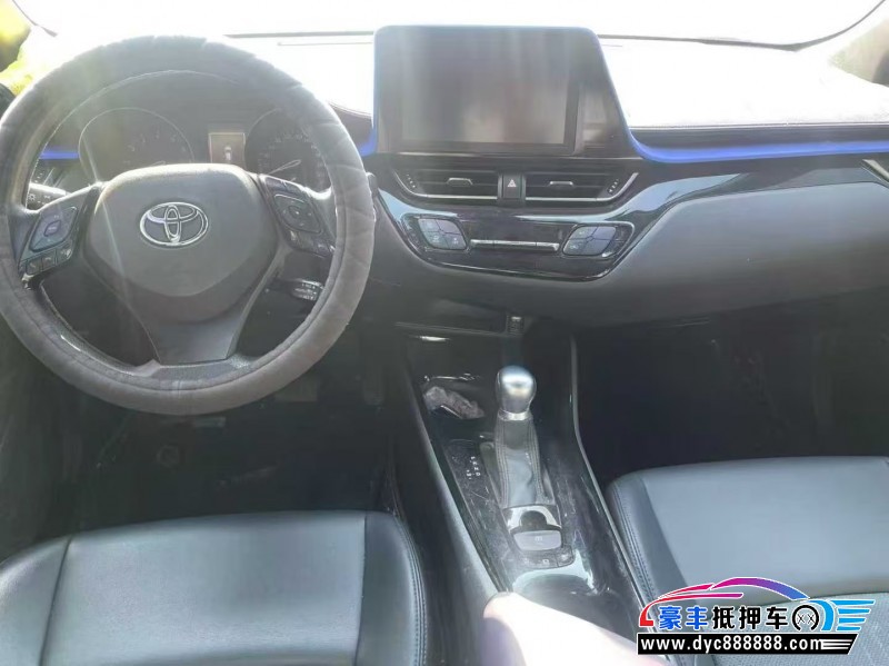 19年丰田C-HR轿车抵押车出售