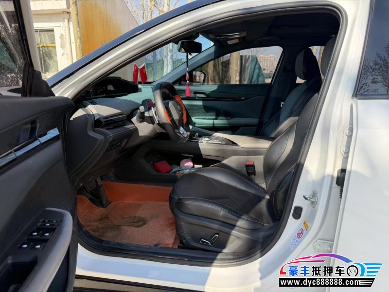 22年长安长安UNI轿车抵押车出售