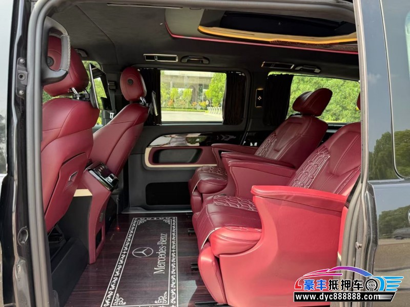 19年奔驰V轿车抵押车出售