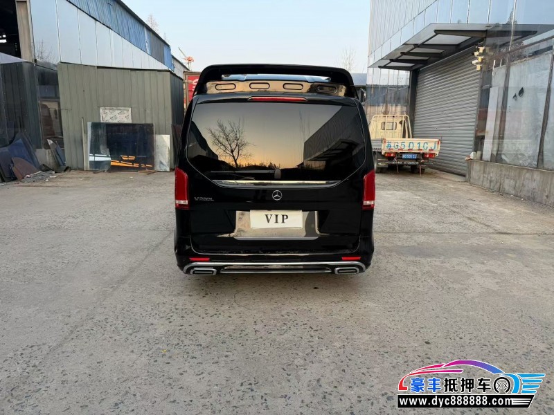 24年奔驰V轿车抵押车出售