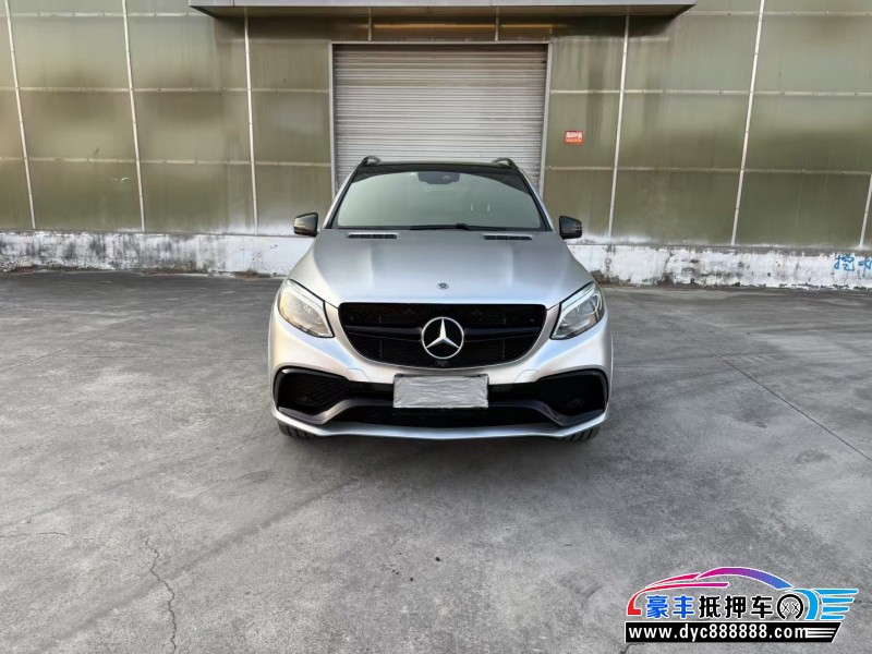 19年奔驰GLE轿车抵押车出售