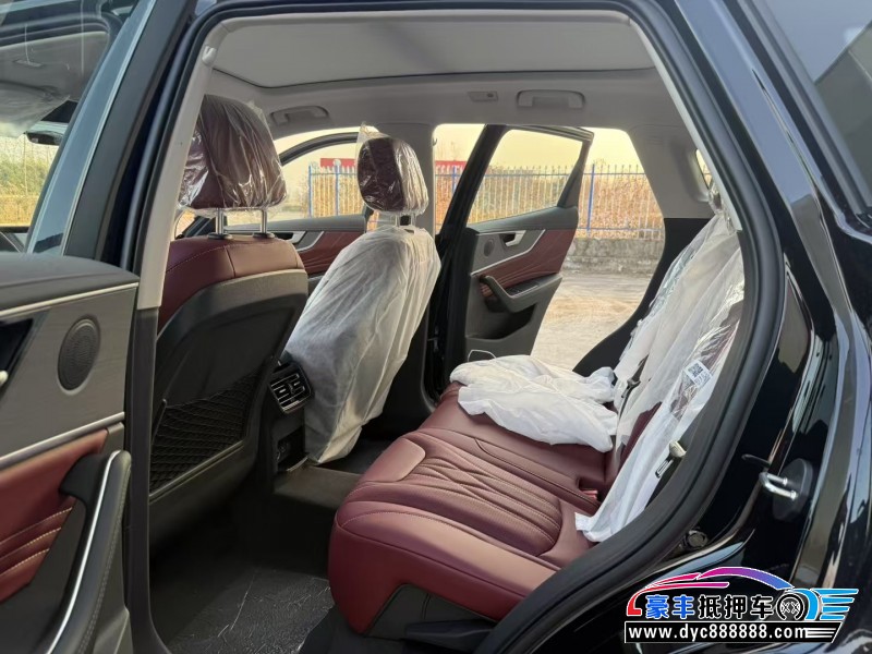 25年红旗HS5轿车抵押车出售