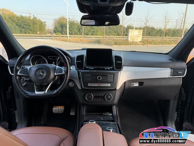18年奔驰GLE AMG轿车抵押车出售