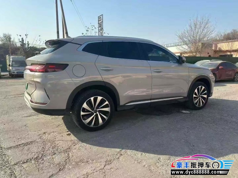 23年比亚迪宋轿车抵押车出售