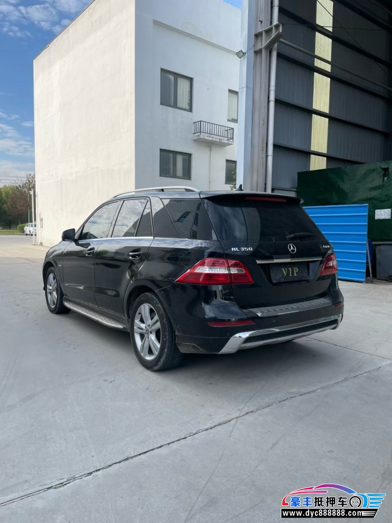 12年奔驰ML轿车抵押车出售