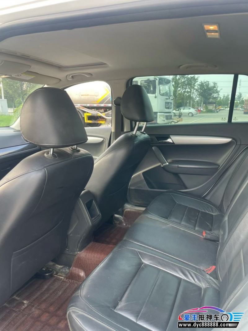 14年大众朗行轿车抵押车出售